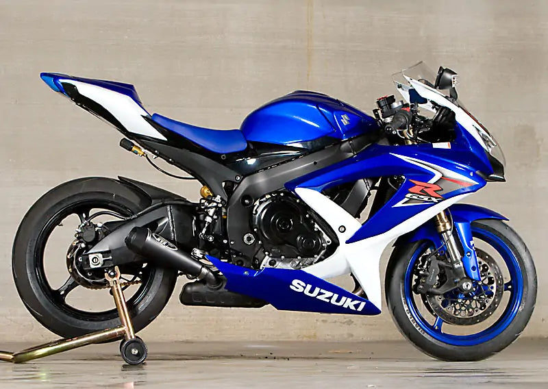 M4 Exhaust Slip-On System with Black Ceramic GP Canister 2008-2010 GSXR 600/750 SU6922-GP