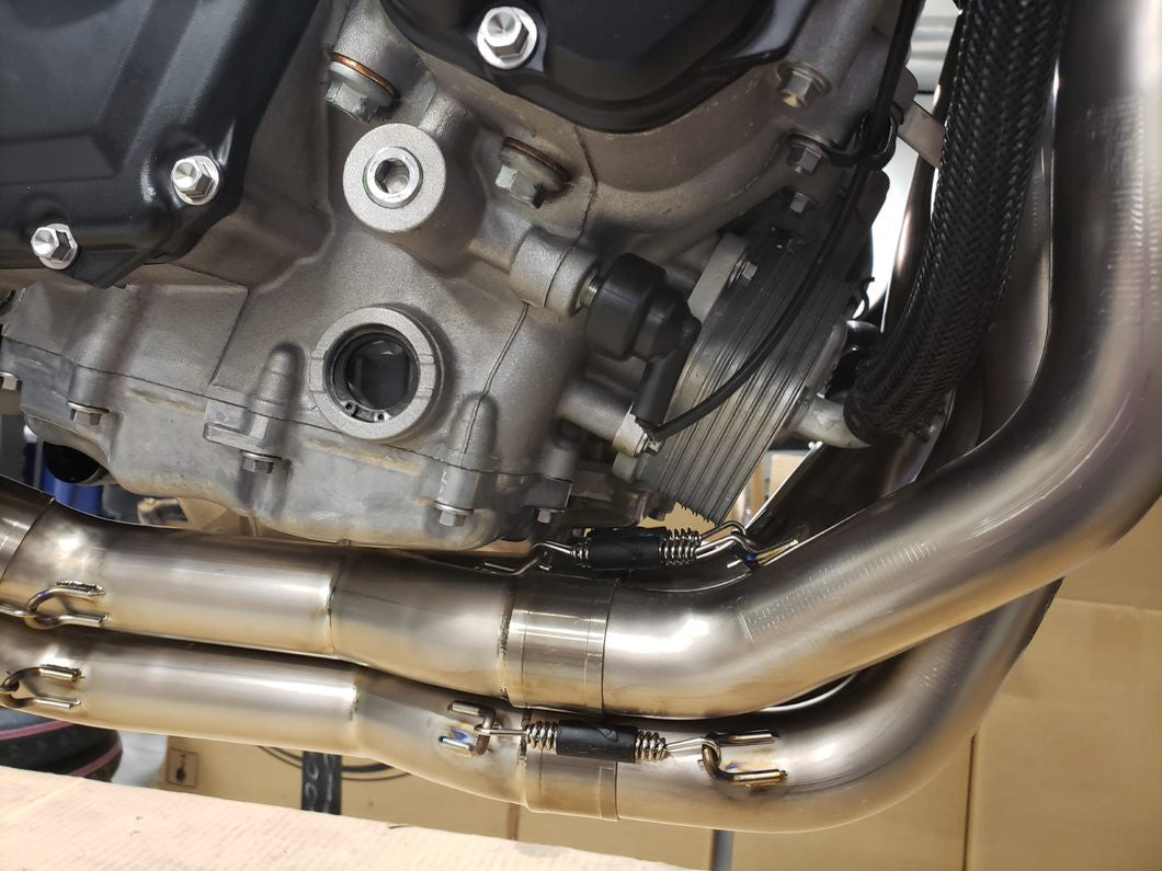 Graves exhaust Works2 carbon full exhaust system ZX-10R / ZX-10RR 2016-2024 EXK-19ZX1-FTCW2