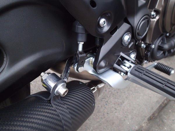 Vandemon Yamaha R7 MT07 FZ07 XSR700 Tracer 700/GT Tracer 7/GT Titanium Exhaust System YAMAMT07EXHTICFB