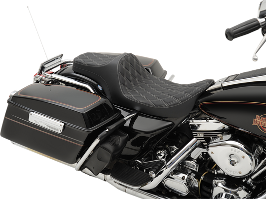 DRAG SPECIALTIES Predator III Seat - Double Diamond - Silver Stitched FIT 99-07 FLHR,06-07 FLHX 0801-1130