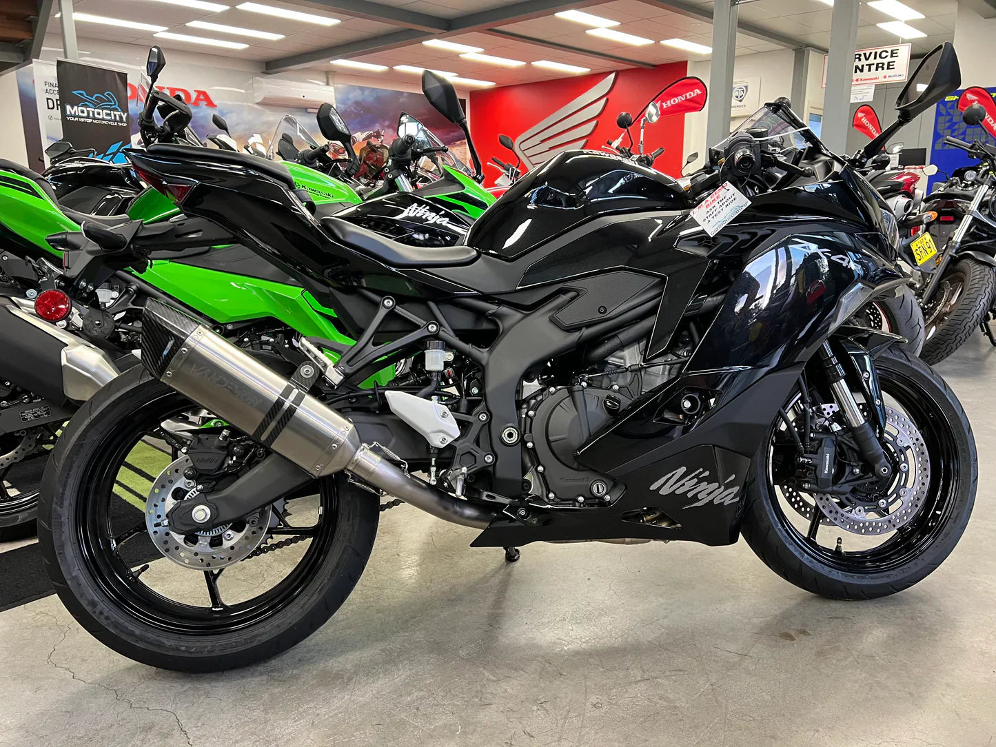 Vandemon Side Mount Titanium Race Exhaust System 2023-2024 ZX4R-ZX4RR KAWAZX25RTIEXHA