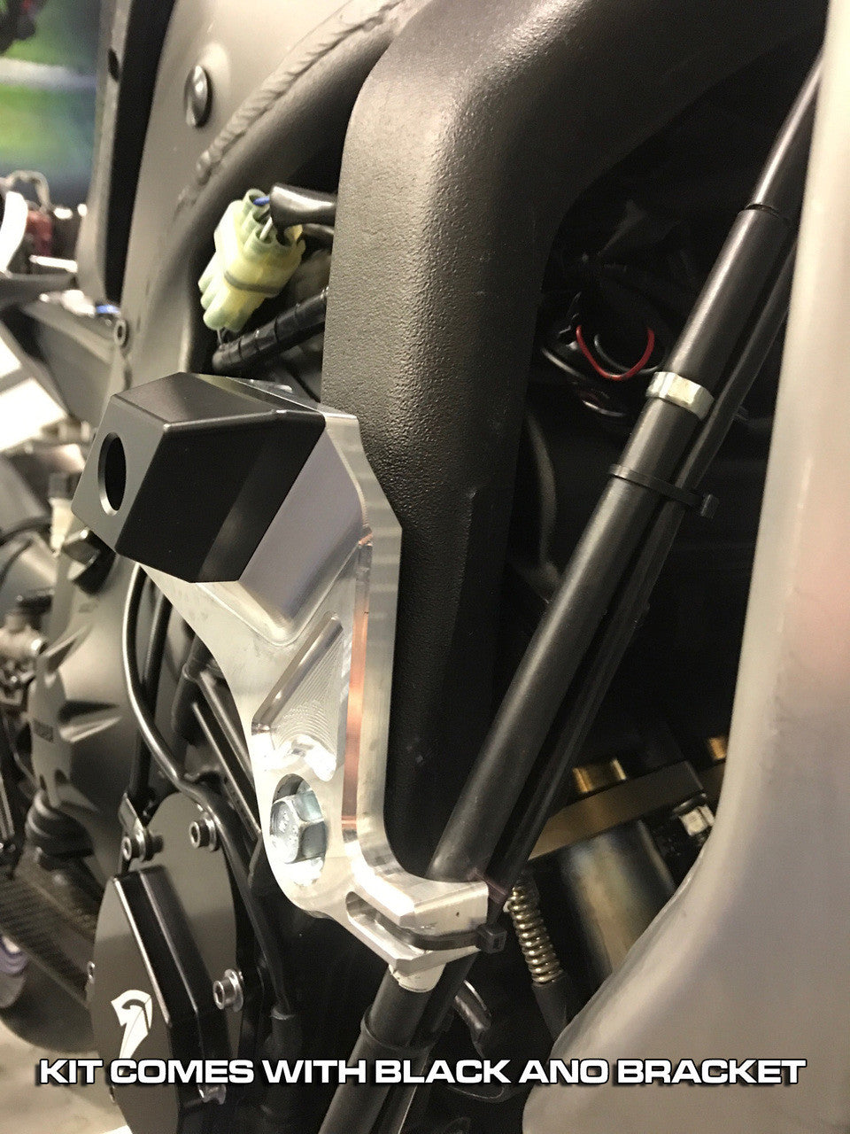 Graves R6 Diamond Frame Sliders 2017-2026 FSY-17R6-K