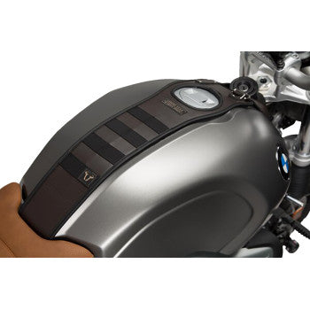 SW-MOTECH Legend Gear Tank Strap System - with LA2 Accessory Bag - BMW '14-'23 BC.TRS.07.512.50200