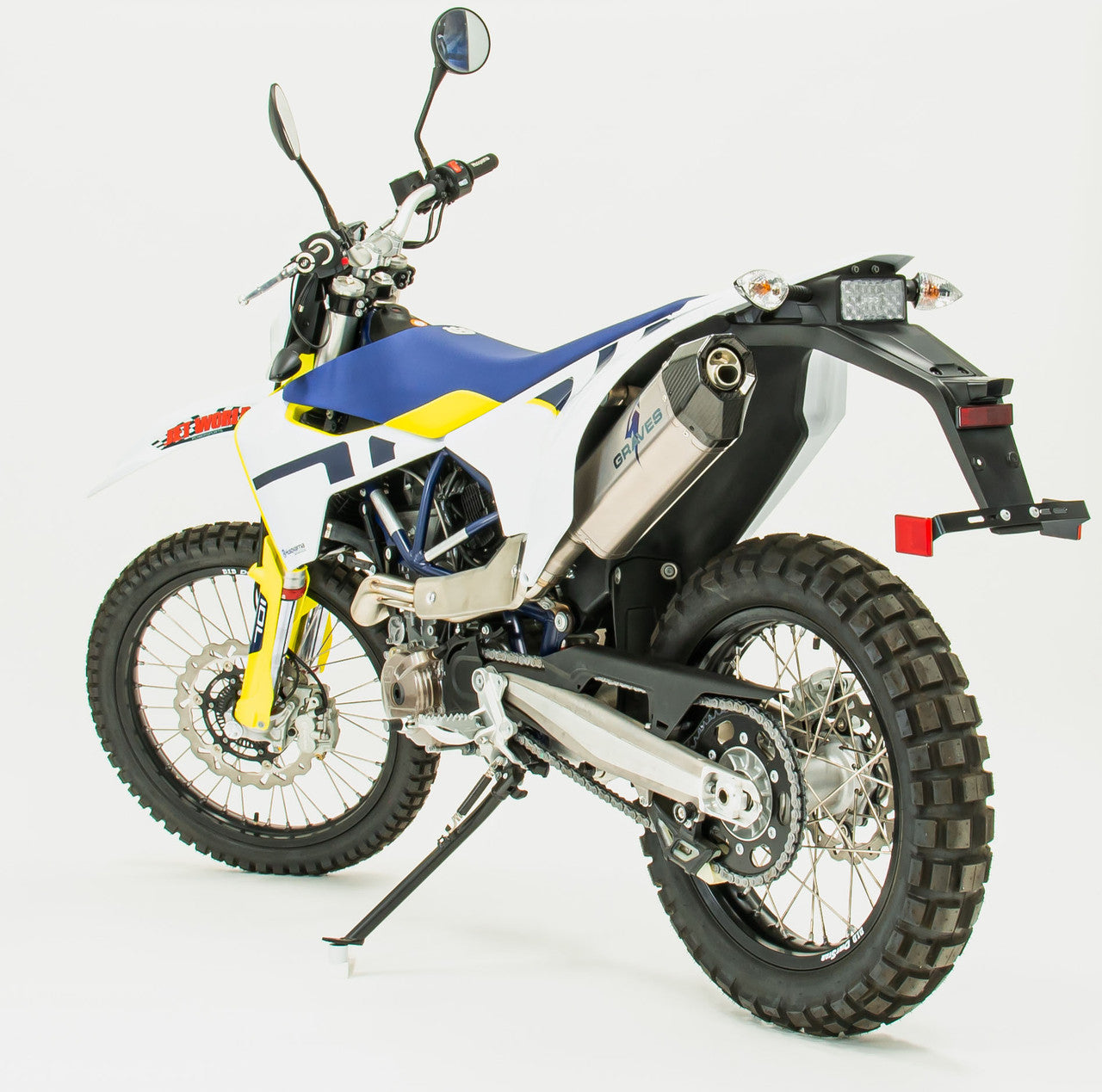 Graves Titanium Slip-On Exhaust - Carbon End Cap Ktm 690 Enduro R   2014-2018 - Husqvarna 701 Enduro R /Super Moto 2016 - 2023 Exk-14690-Sot