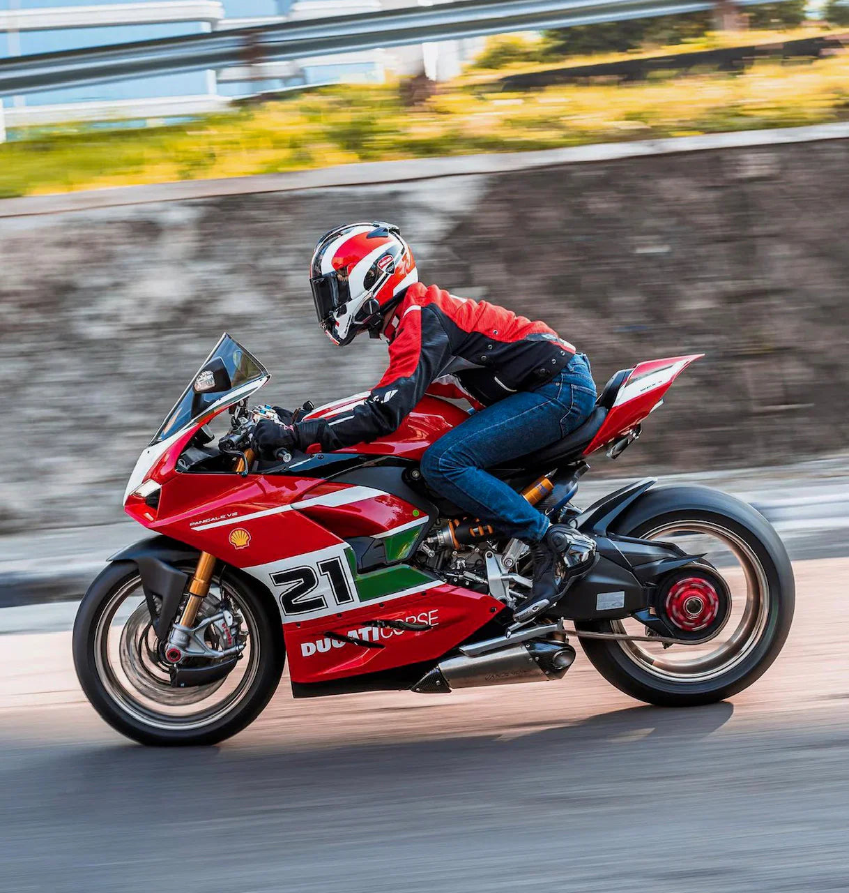 Vandemon Ducati V2 Panigale & Streetfighter Titanium Low Mount Exhaust System 2020-24 DUCV2TIEXHSBELA