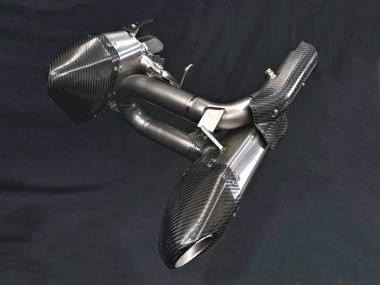 Vandemon Triumph Rocket 3R, GT and Storm Titanium Slip-On Mufflers 2019-2024  TRIUMROCKET3MUFC VA-1