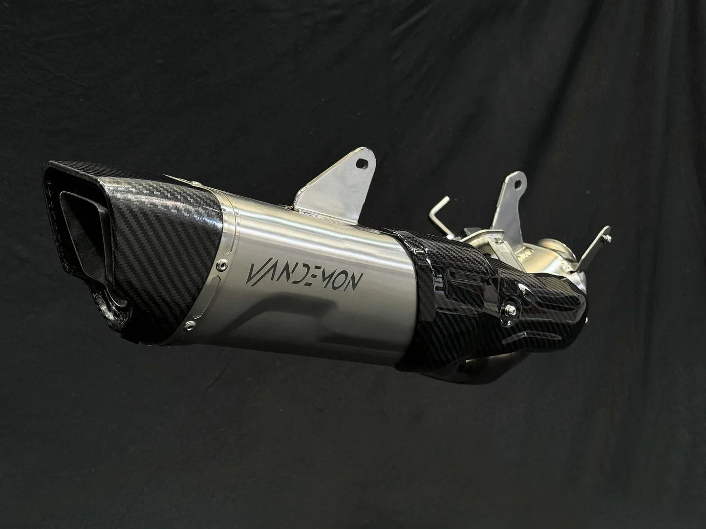 Vandemon Triumph Speed Triple 1200RS & RR Bimodal Titanium Stealth Slip-On Muffler TRIUM120SPDMUFB