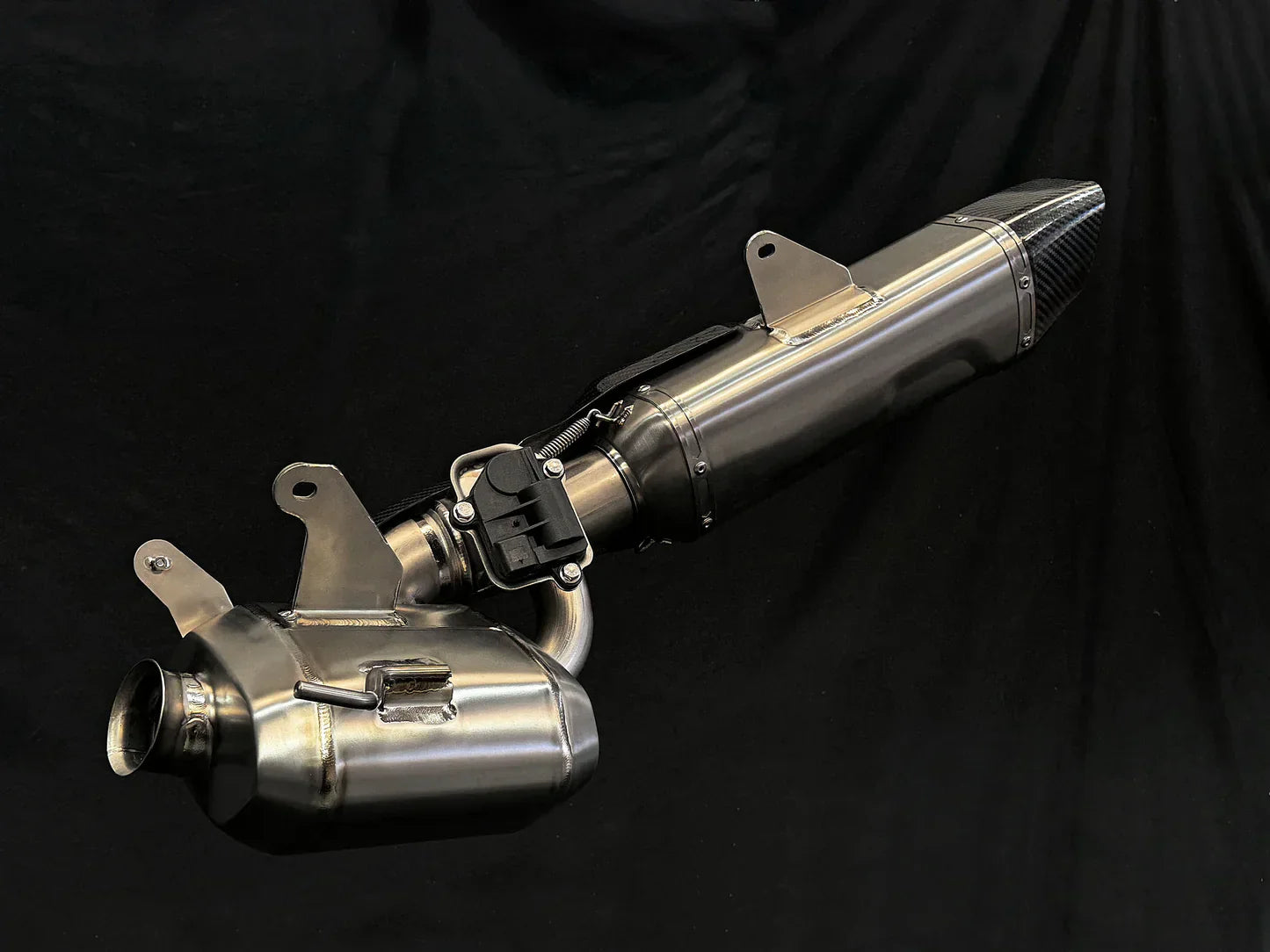 Vandemon Triumph Speed Triple 1200RS & RR Bimodal Titanium Stealth Slip-On Muffler TRIUM120SPDMUFB