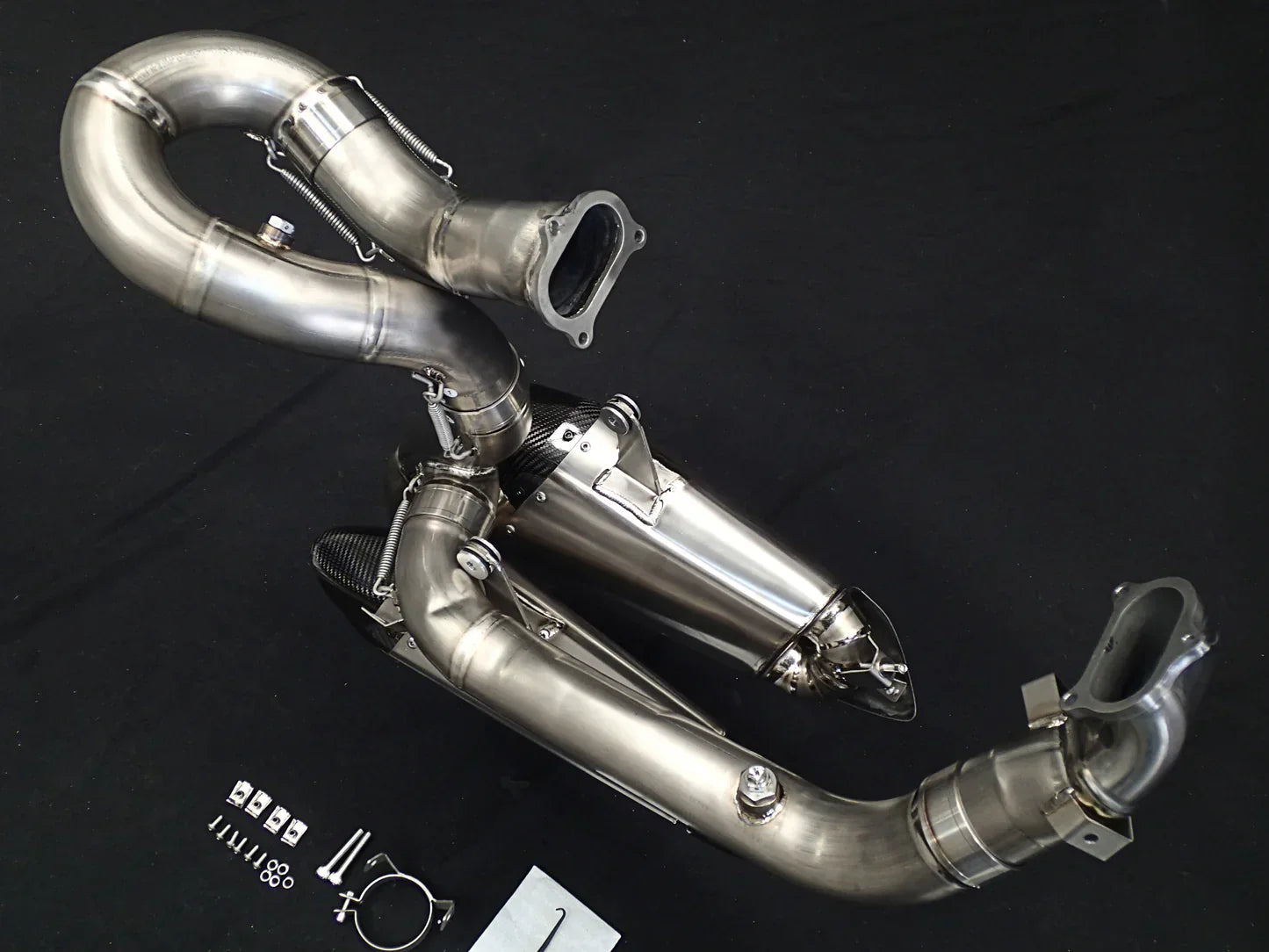 Vandemon Ducati V2 Panigale & Streetfighter Titanium Low Mount Exhaust System 2020-24 DUCV2TIEXHSBELA